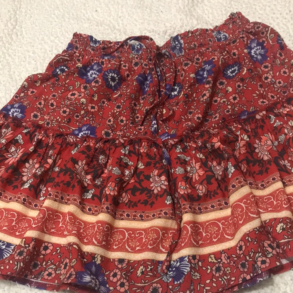 SKIRT - Picture 2 of 3